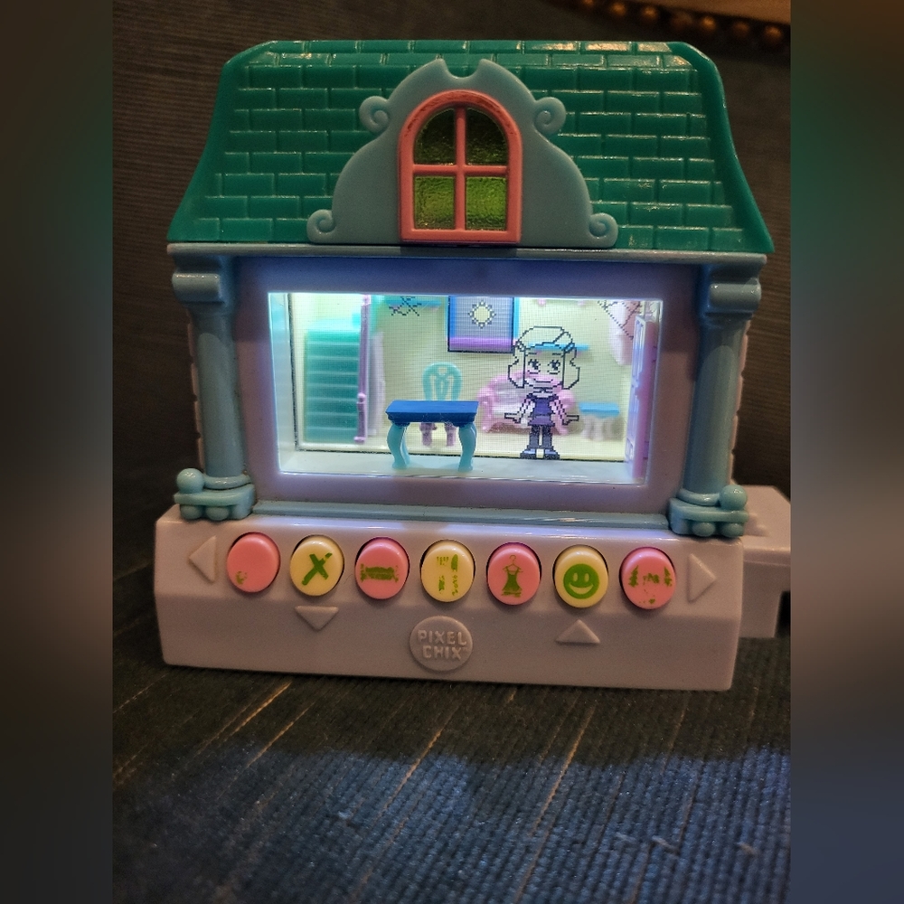 Pixel Chix